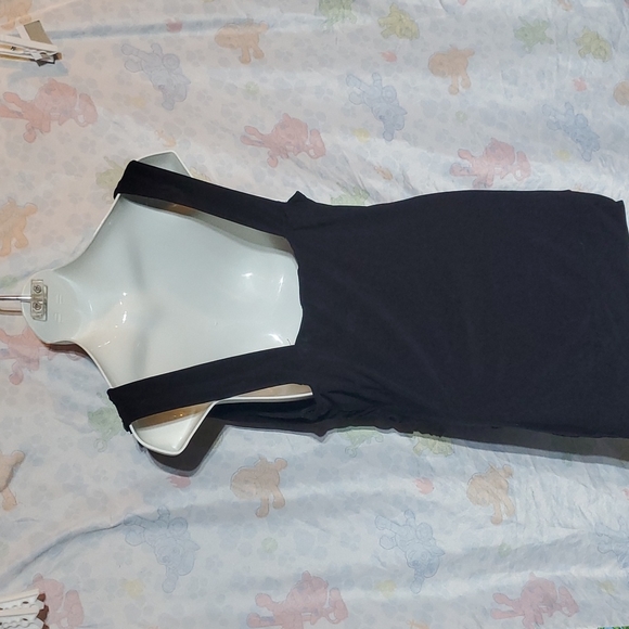 Black dress up tank with ripple pattern in front - Picture 3 of 7